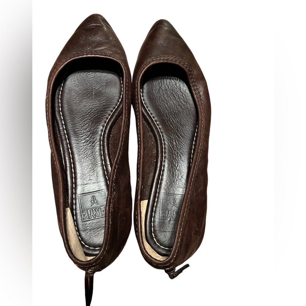 VGUC FRYE Regina ballet flats in cognac dark brown leather sz 6.5.